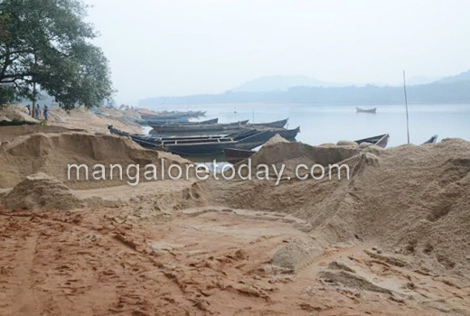 sand mining at Pavoor 1